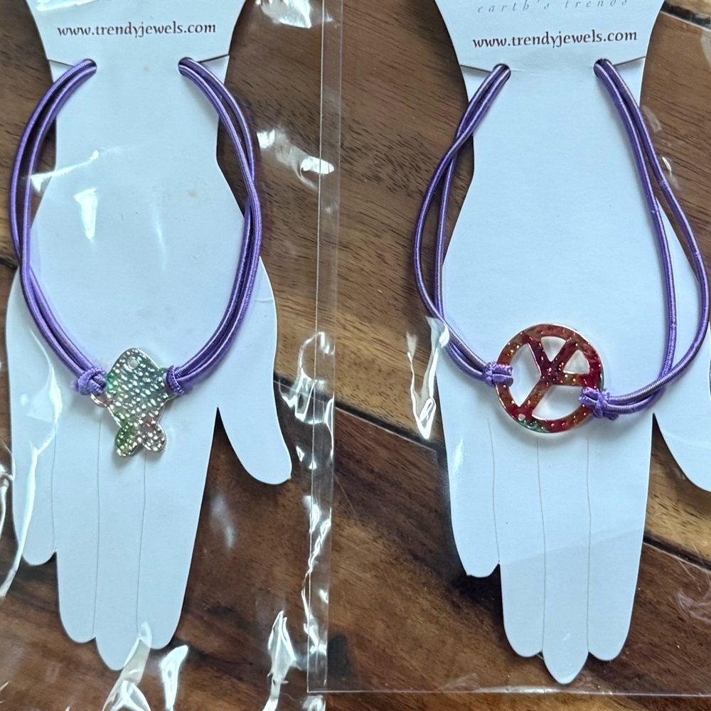 8pc Colorful Peace Sign & Fishy Bracelets Set - Picture 5 of 5